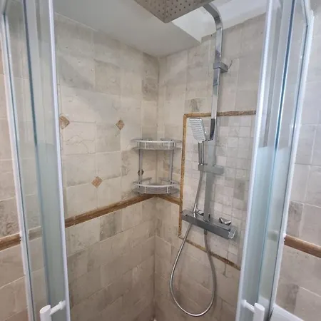 Apartment Climatise Design Au Coeur De St-aygulf A 200 Metres La Saint Aygulf